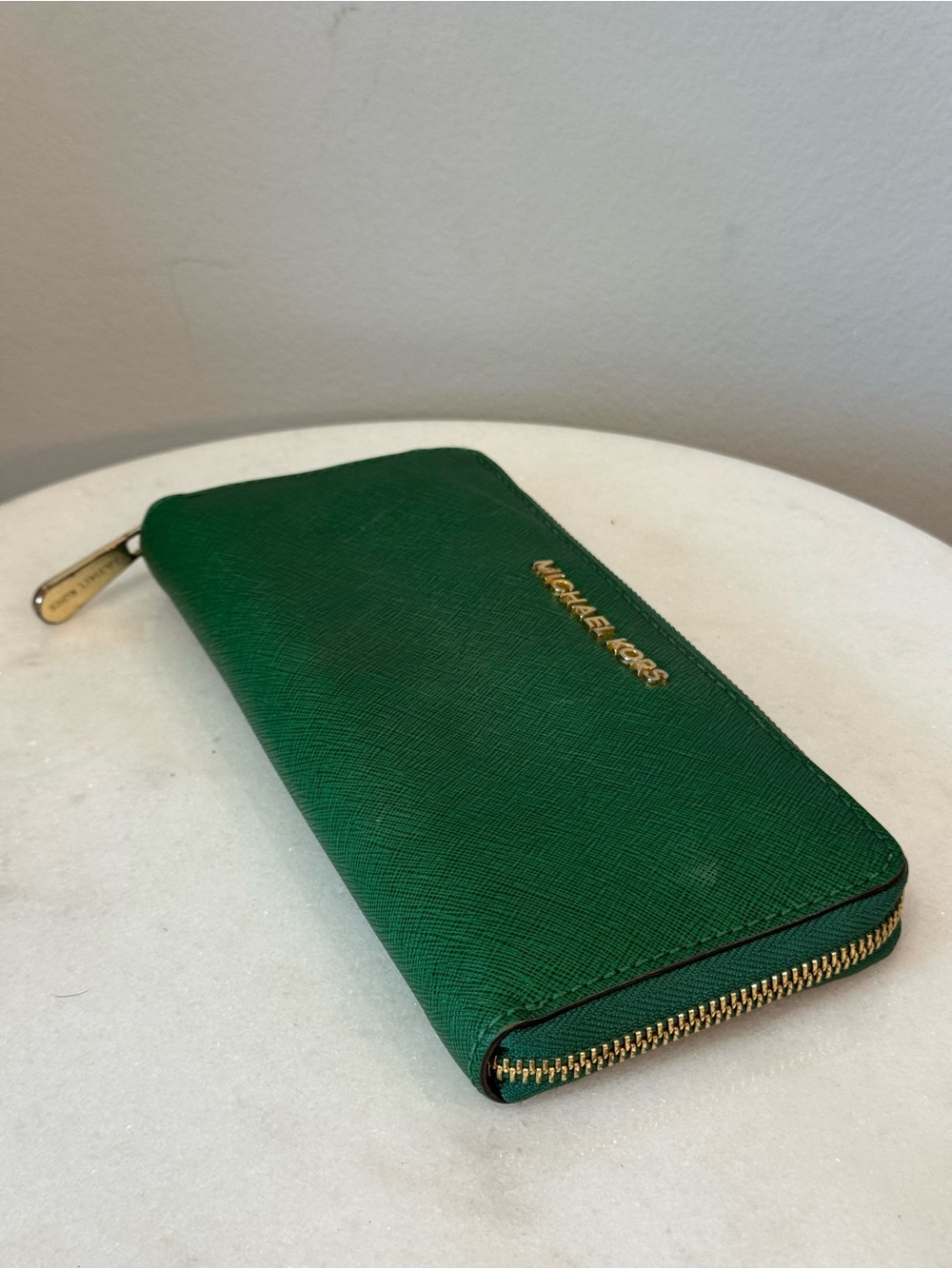 Michael Kors Green Zip Wallet with Gold Logo - Picture 3 of 8